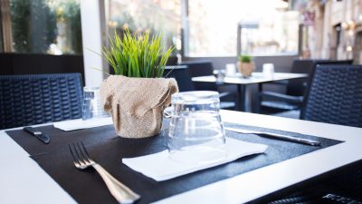 Détente et gastronomie : pourquoi choisir un hôtel-restaurant pour votre prochain séjour ?
