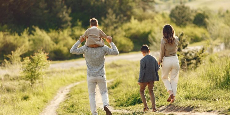 Préparer une sortie familiale dans le Puy-de-Dôme : comment choisir un site touristique adapté ?