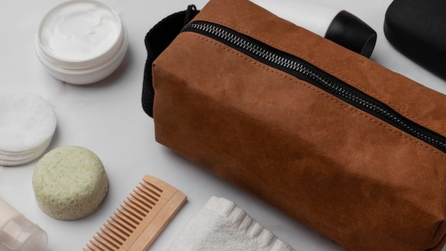 Voyager léger : astuces d’organisation et rangement pour ses affaires personnelles